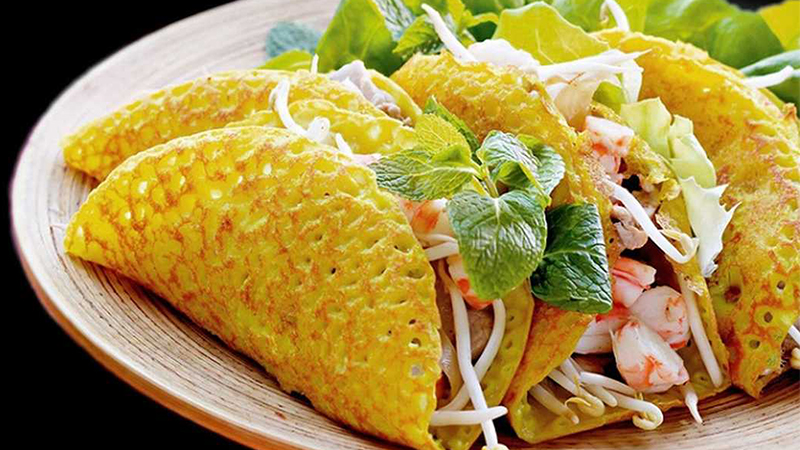 Best 12 Vietnamese Street Foods Under 1 USD